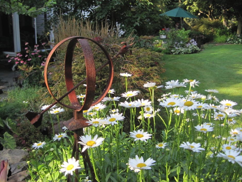 Armillary with Shasta Daisies