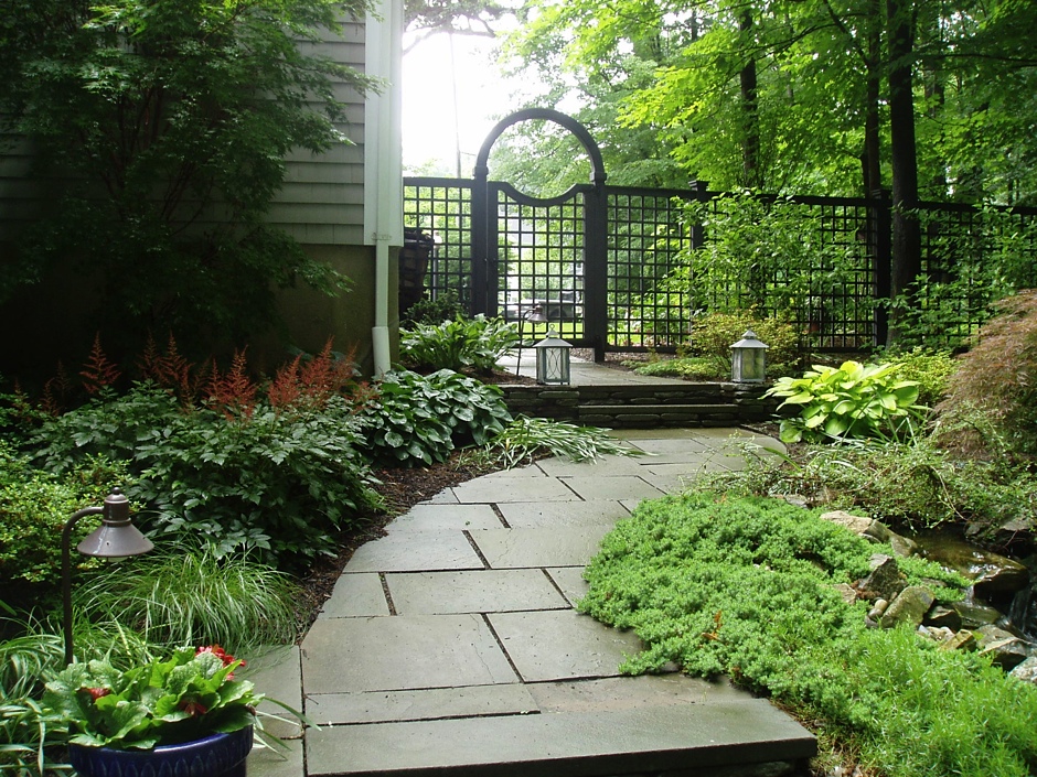 Gate and Bluestone Walk